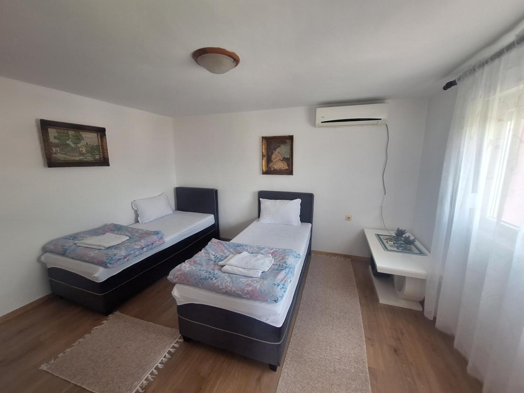 Apartmani Ruza Podgoriţa Exterior foto